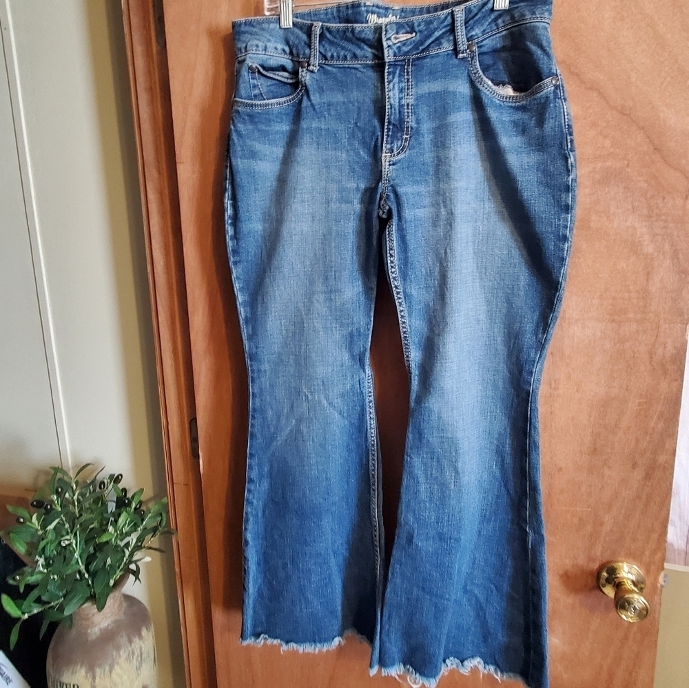WRANGLER FLARE LEGS RAW HEM. 13/14 X 30 DENIM JEANS WESTERN